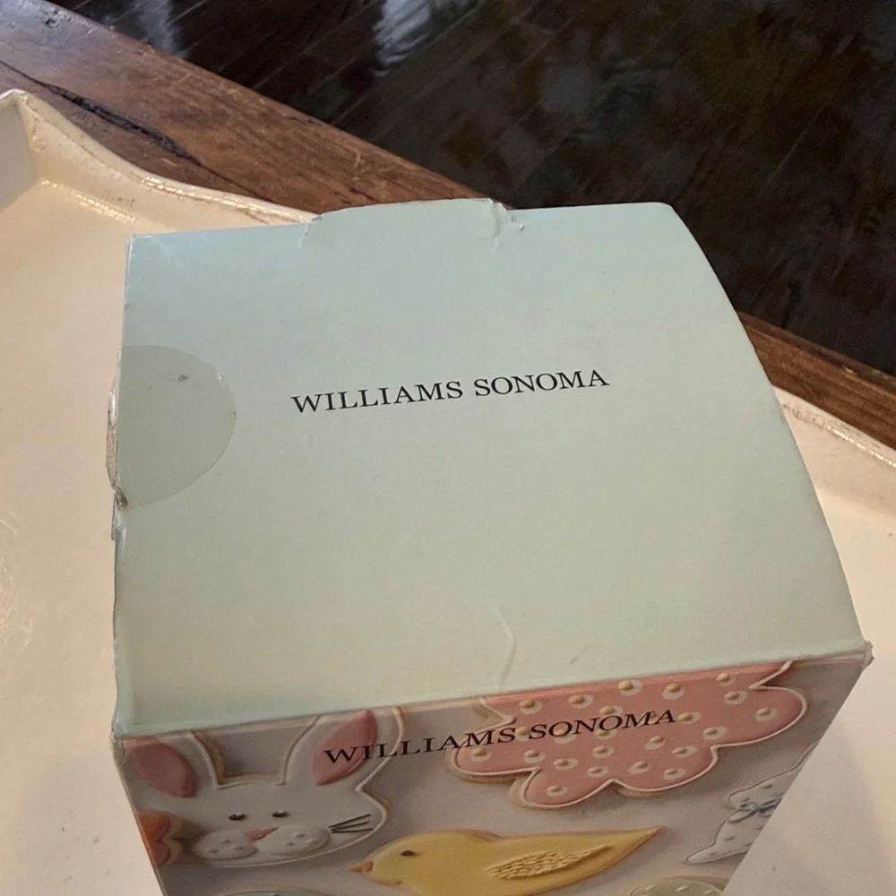 Williams Sonoma Easter Cookie Cutters Box of 8 - Stainless Steel